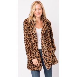 Gorgeous Faux Fur Coat in Leopard Print